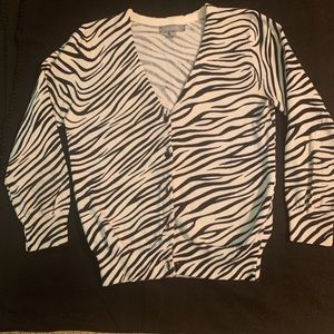DeLiA’s zebra stripe sweater